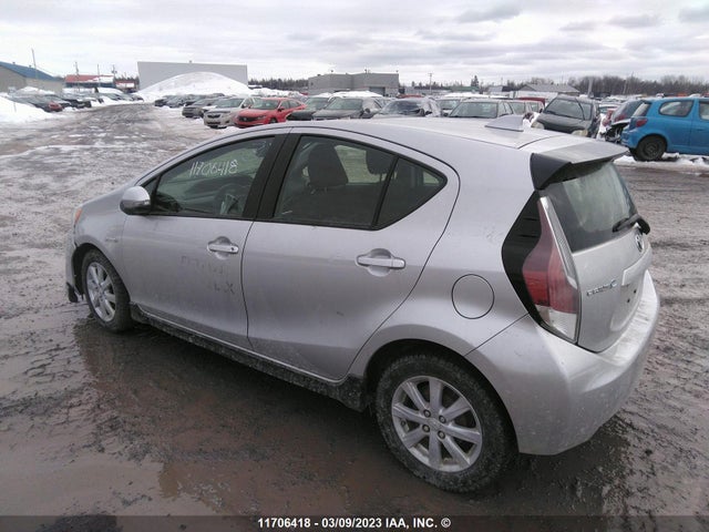 Toyota PRIUS C 2017 JTDKDTB37H1595490 Image 3
