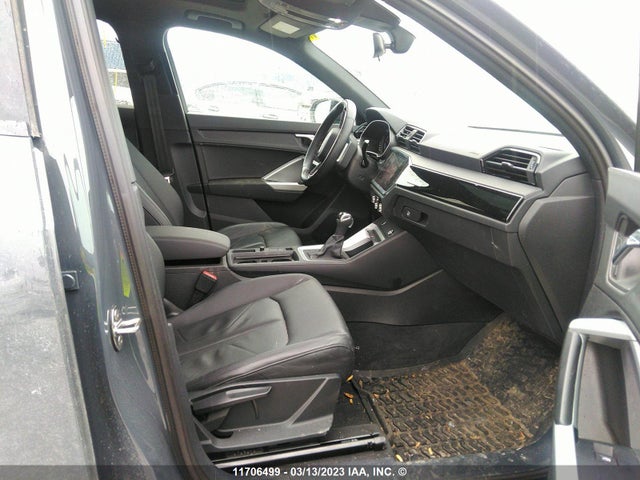WA1AECF31M1132221 Audi Q3 Komfort 45