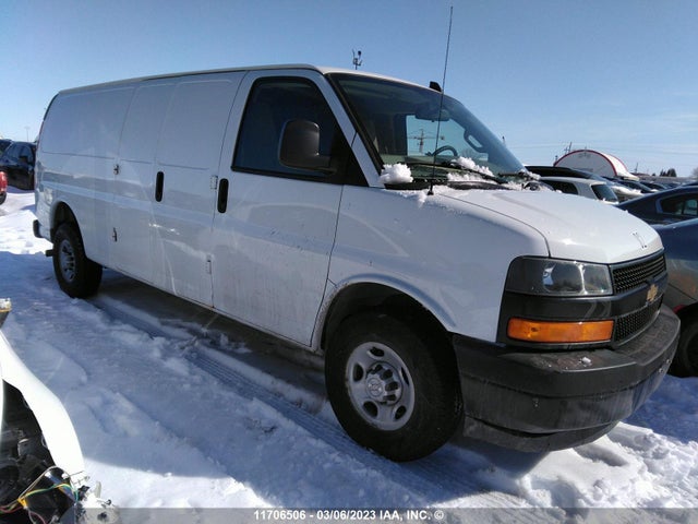 Chevrolet Express G2500 2018 1GCWGBFP5J1334512 main image