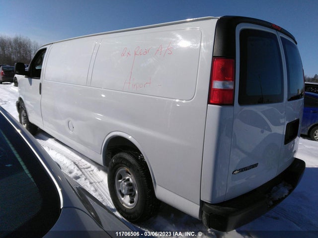 Chevrolet Express G2500 2018 1GCWGBFP5J1334512 Image 3
