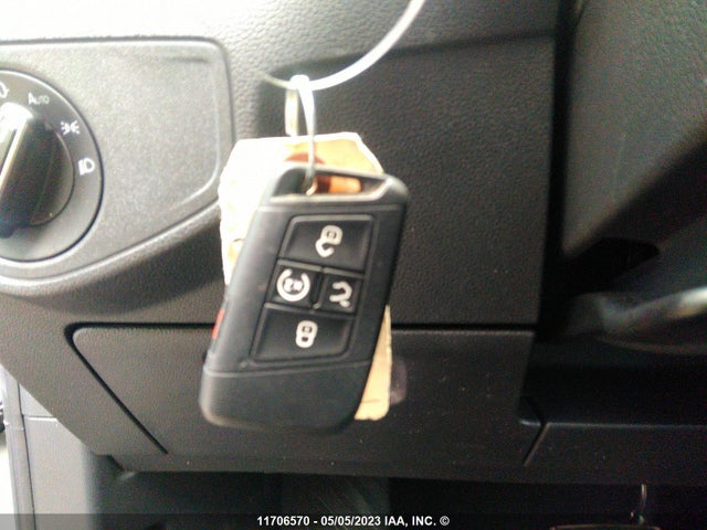 1V2FE2CA8PC203527 Volkswagen Atlas Cross Sport Se