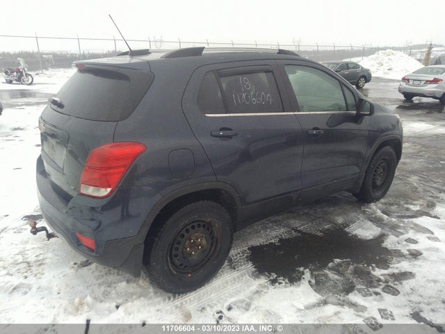 Chevrolet TRAX 1LT 2018 3GNCJPSBXJL266221 Image 4