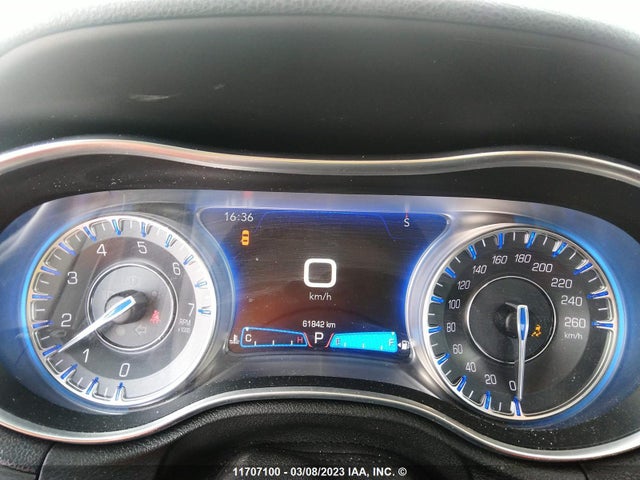 2C3CCARG6KH560473 Chrysler 300 Touring