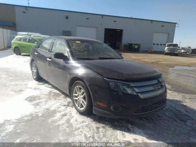 11707126 :رقم المزاد ، 3FAHP0GA7CR323985 vin ، 2012 Ford Fusion S مزاد بيع