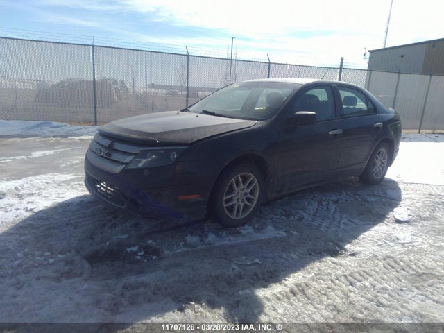 11707126 :رقم المزاد ، 3FAHP0GA7CR323985 vin ، 2012 Ford Fusion S مزاد بيع