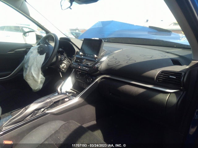 JA4ATUAA5NZ600925 Mitsubishi Eclipse Cross Es