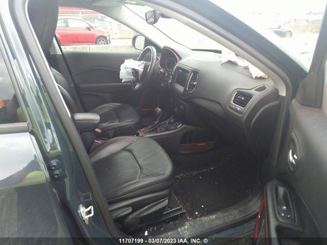 3C4NJDDB8JT128660 Jeep Compass Trailhawk