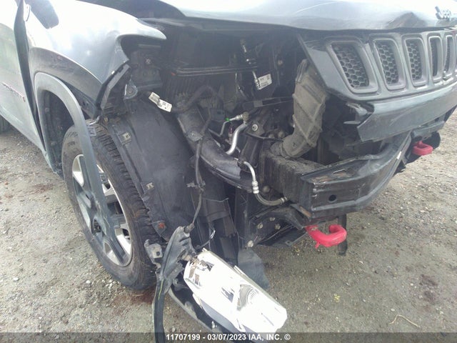3C4NJDDB8JT128660 Jeep Compass Trailhawk