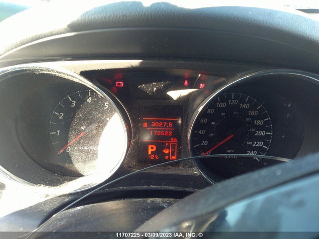 JA4AJ3AU5JU601252 Mitsubishi RVR SE