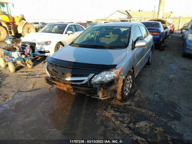 Toyota Corolla S/le 2013 2T1BU4EE2DC101884 Image 2