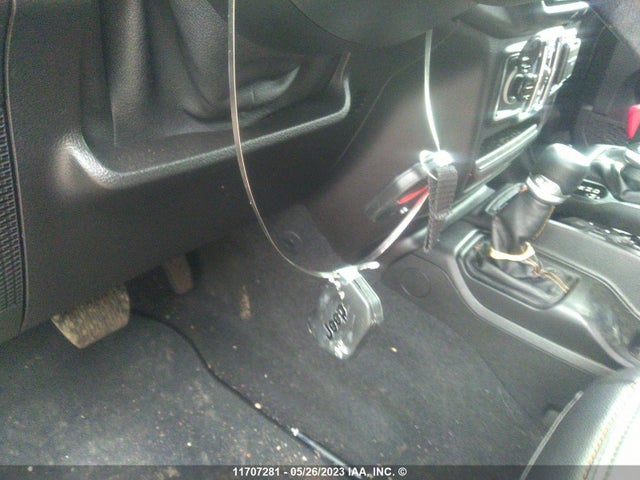 1C4HJXEN0MW812091 Jeep Wrangler Unlimited Sahara