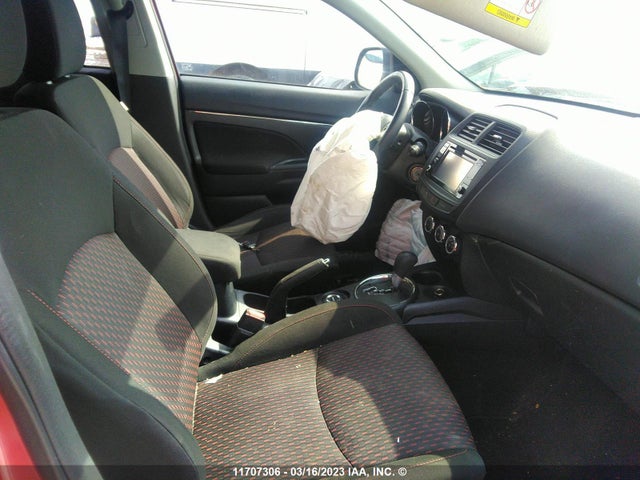 JA4AJ3AU5HZ610627 Mitsubishi RVR SE