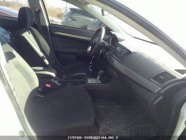 JA32U2FU8FU605158 Mitsubishi LANCER ES