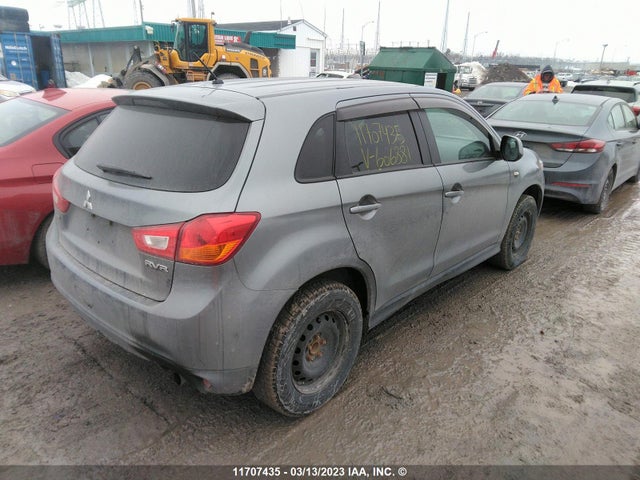 4A4AH3AU3EE606881 Mitsubishi RVR SE