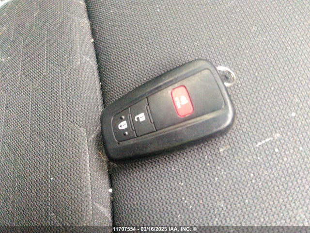 Toyota Corolla 2021 JTNK4MBE2M3117124 Image 3
