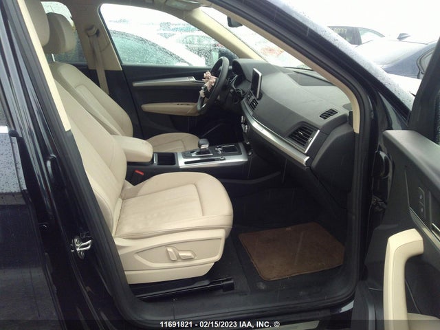 WA1BNAFY1K2114989 Audi Q5 Premium Plus