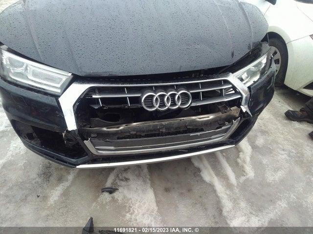 WA1BNAFY1K2114989 Audi Q5 Premium Plus