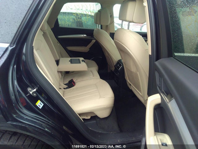 WA1BNAFY1K2114989 Audi Q5 Premium Plus