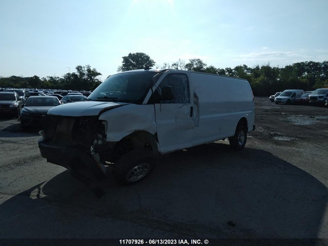 Chevrolet Express G2500 2020 1GCWGBFP3L1179980 Image 2