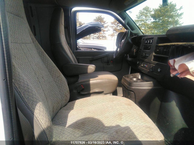Chevrolet Express G2500 2020 1GCWGBFP3L1179980 Image 5