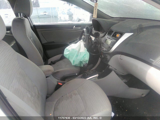 Hyundai ACCENT SE 2017 KMHCT4AE2HU204904 Image 6