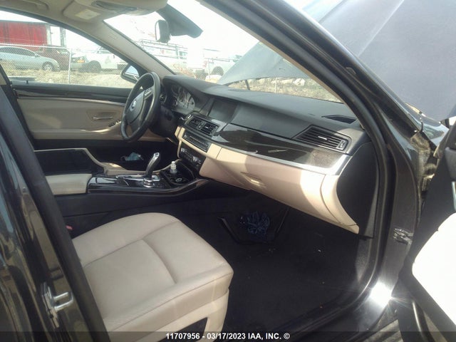 WBAXH5C51CDW05537 BMW 528 XI