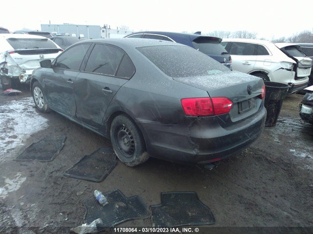 3VW2K7AJ7EM251540 Volkswagen JETTA S