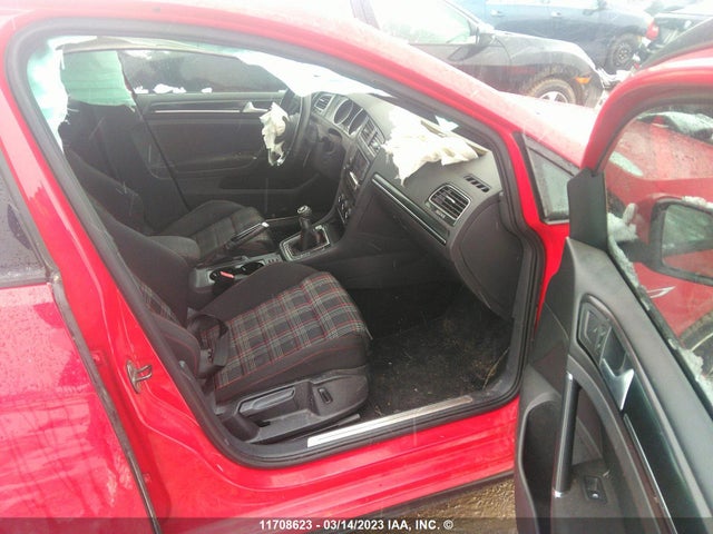 3VW547AUXFM090426 Volkswagen GTI