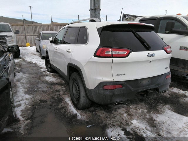 1C4PJMCS0GW150066 Jeep Cherokee Latitude
