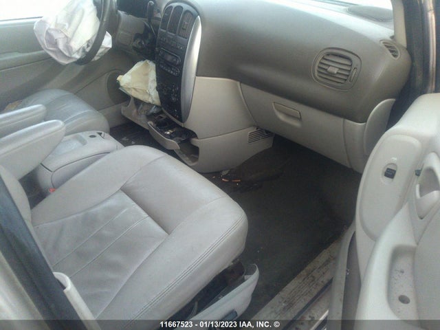 2C8GP54LX5R429704 Chrysler Town & Country Touring
