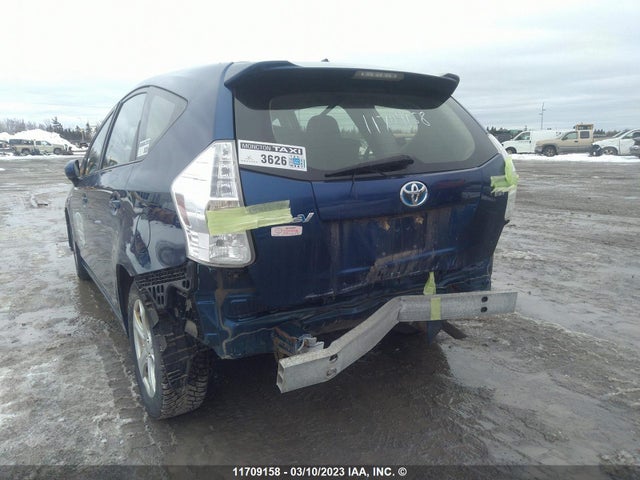 Toyota PRIUS V 2014 JTDZN3EU5EJ006836 Image 8
