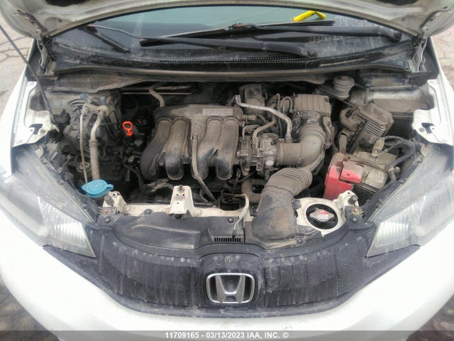 Honda FIT LX 2015 3HGGK5H50FM106784 Image 10