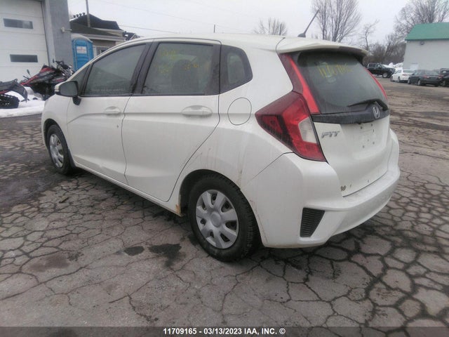Honda FIT LX 2015 3HGGK5H50FM106784 Image 3