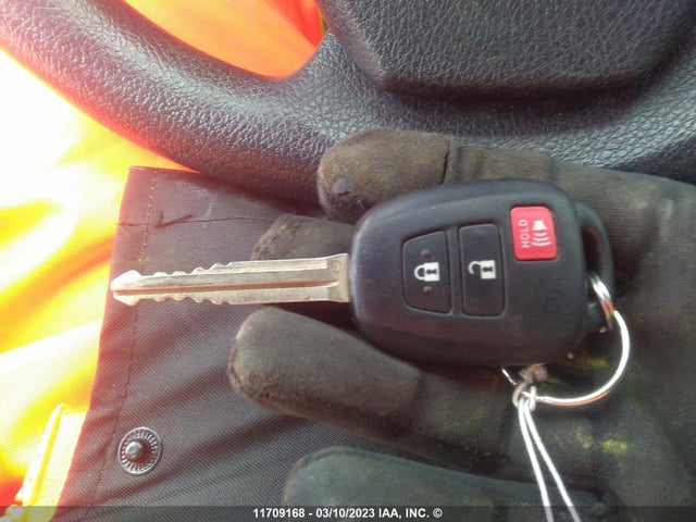 Toyota Yaris 2014 VNKKTUD30EA002206 Image 11