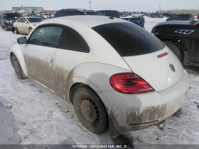 3VWJ07AT8FM604419 Volkswagen Beetle 1.8t