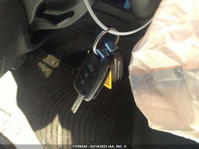 Hyundai Kona Se 2022 KM8K1CAB6NU884724 Image 3