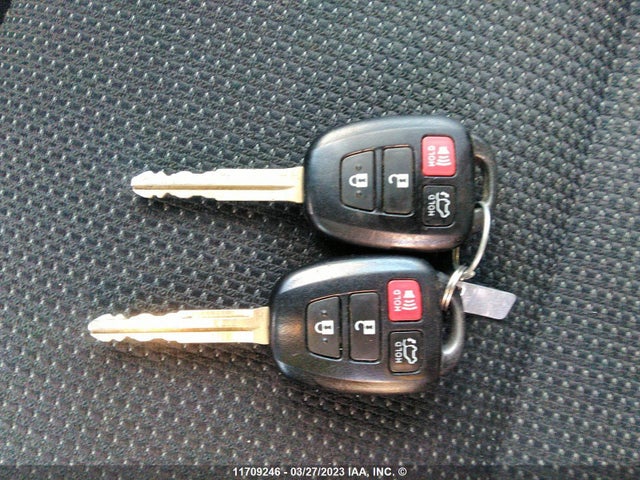 Toyota Rav4 Xle 2017 2T3RFREV3HW599983 Image 11