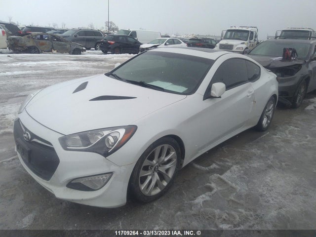 Hyundai Genesis Coupe 2.0t 2013 KMHHT6KD9DU090689 Image 2