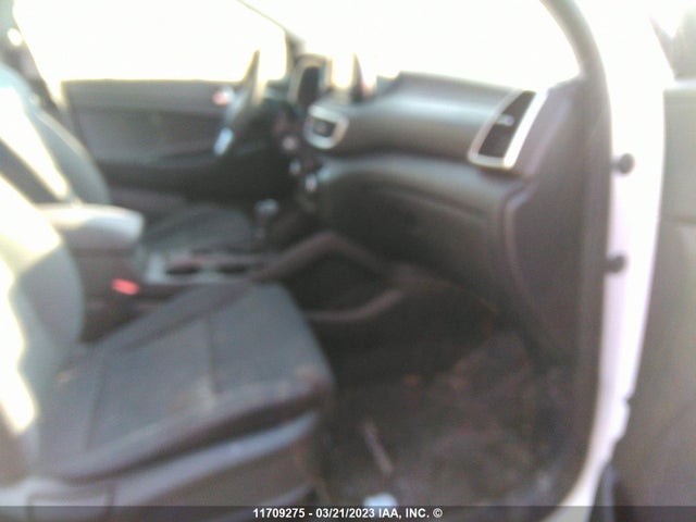 Hyundai TUCSON SE 2019 KM8J2CA40KU971248 Image 6