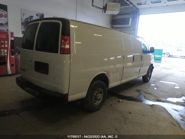Chevrolet Express G2500 2019 1GCWGBFP9K1196233 Image 4