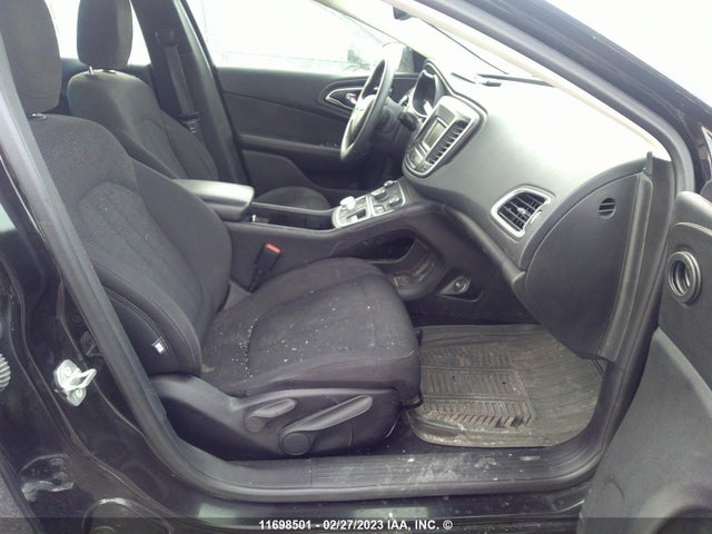 Chrysler 200 LX 2016 1C3CCCFB9GN126017 Image 5