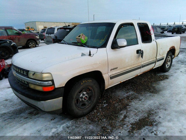 Chevrolet Silverado C1500 1999 2GCEC19T0X1205168 Image 2