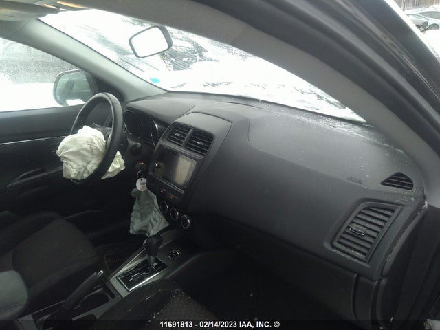 JA4AJ3AU9KU601918 Mitsubishi RVR SE