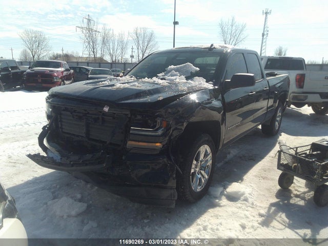 Chevrolet Silverado K1500 Custom 2017 1GCVKPEC7HZ401449 Image 2