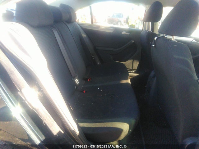 3VW167AJ1GM316806 Volkswagen JETTA S