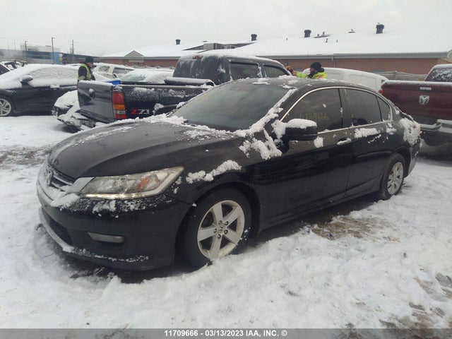Honda Accord Touring 2014 1HGCR2F91EA801639 Image 2