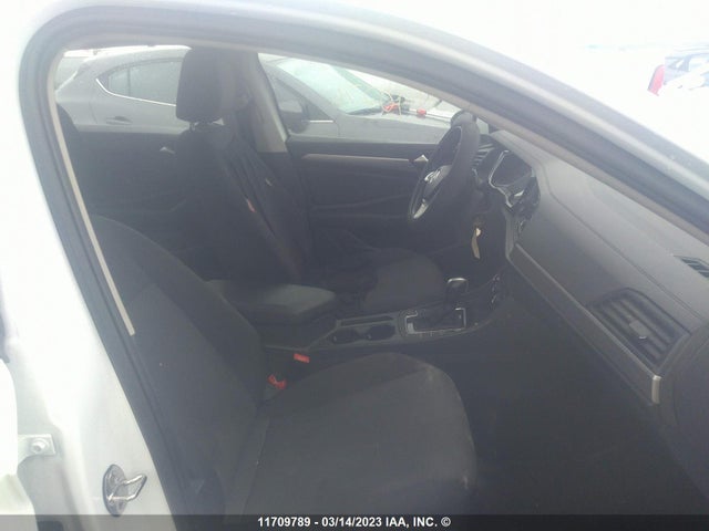 3VWC57BU4KM259496 Volkswagen Jetta S/se/r-line