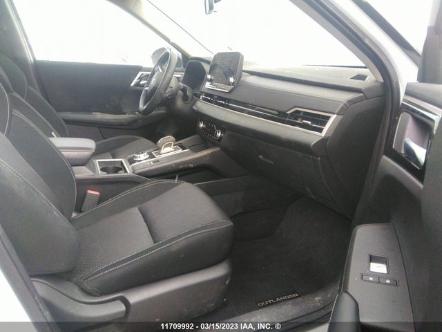 JA4J4UA89NZ605345 Mitsubishi Outlander Se/black Edition