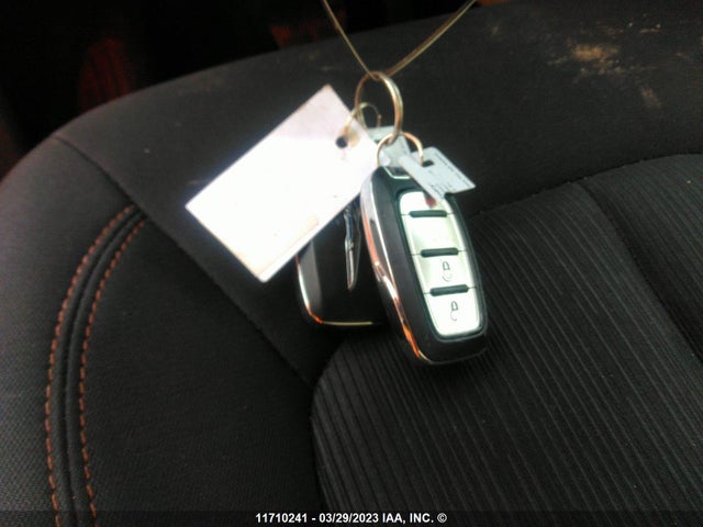 2C4RC1CG1HR721376 Chrysler Pacifica Lx