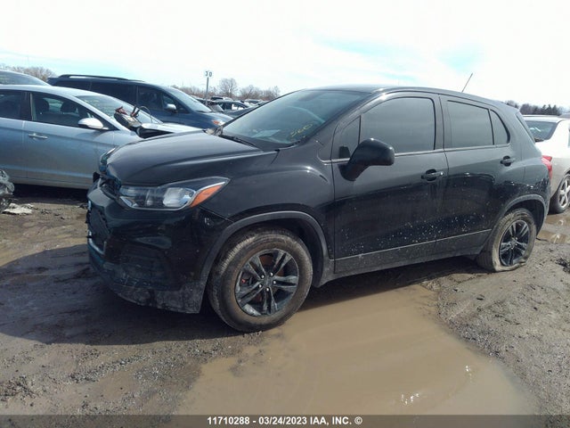 Chevrolet TRAX LS 2017 3GNCJKSB5HL151801 Image 2